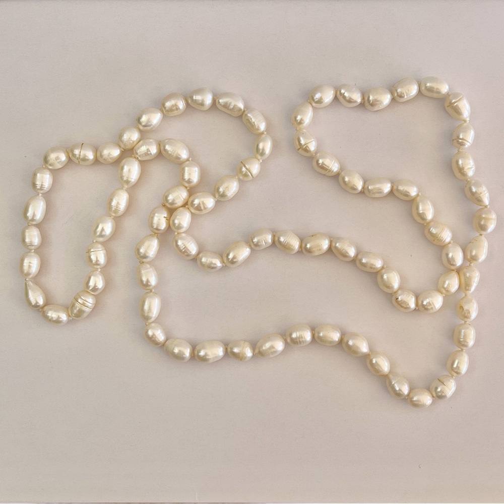 Freshwater Pearl Necklace (18 inches)